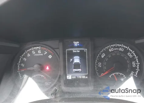 2018 Toyota Tacoma Sr V6 z USA, uszkodzony, nr VIN 3TMCZ5AN3JM157143